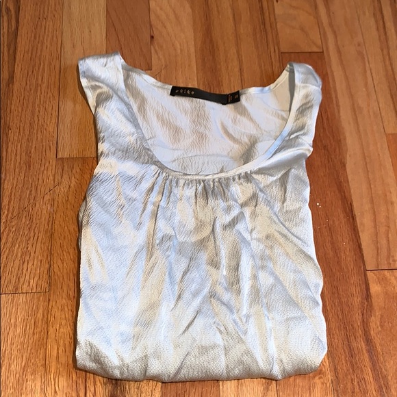 Akiko cold shoulder T-shirt - Picture 3 of 4